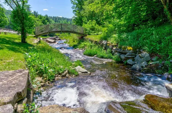 $699,000 | 41 Lawrence Hill Road, Weston, VT 05161