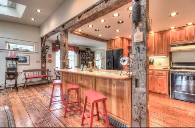 $719,000 | 41 Lawrence Hill Road, Weston, VT 05161