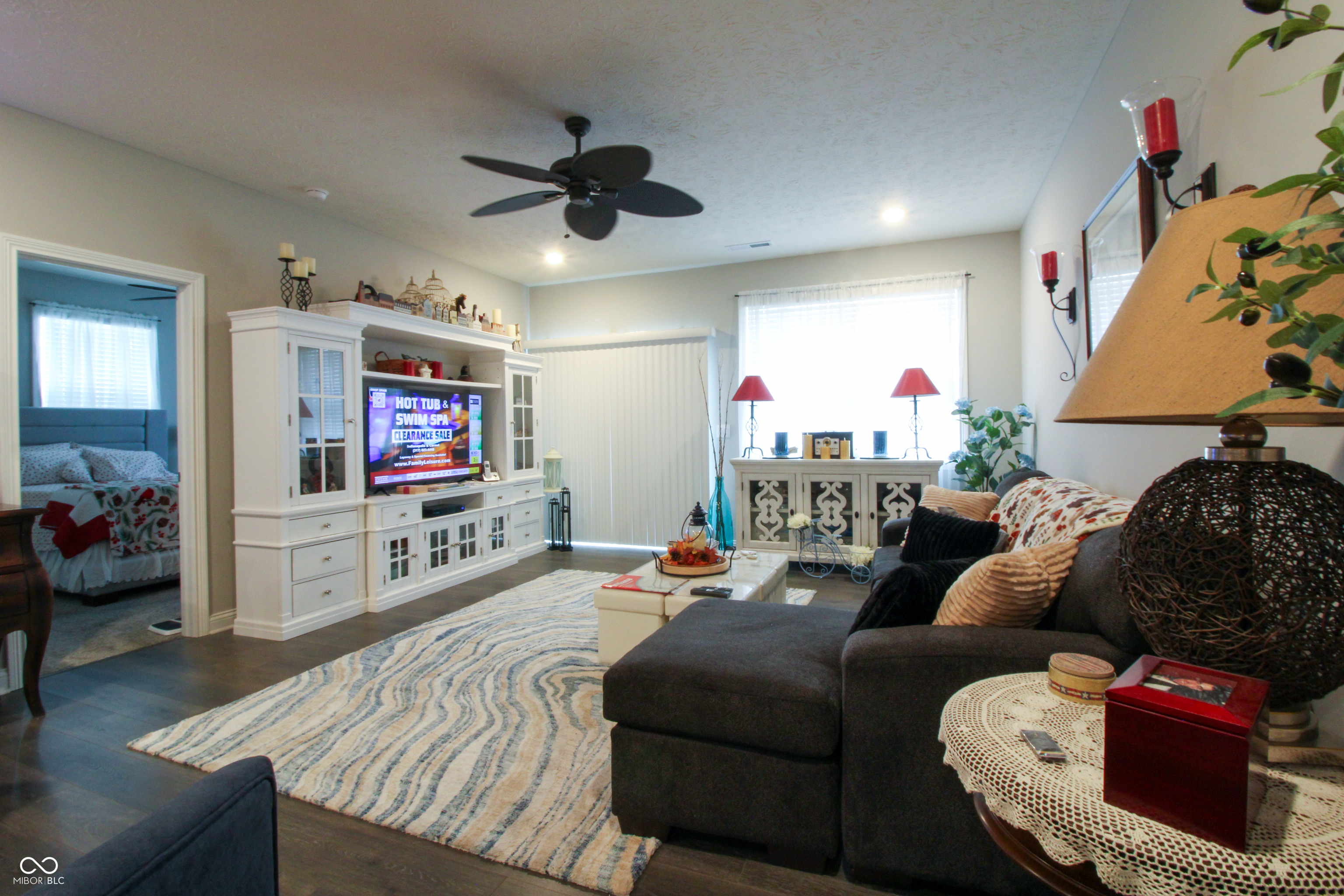 914 Ridge Rock Lane Bargersville, IN 46106 - Photo 2 of 14