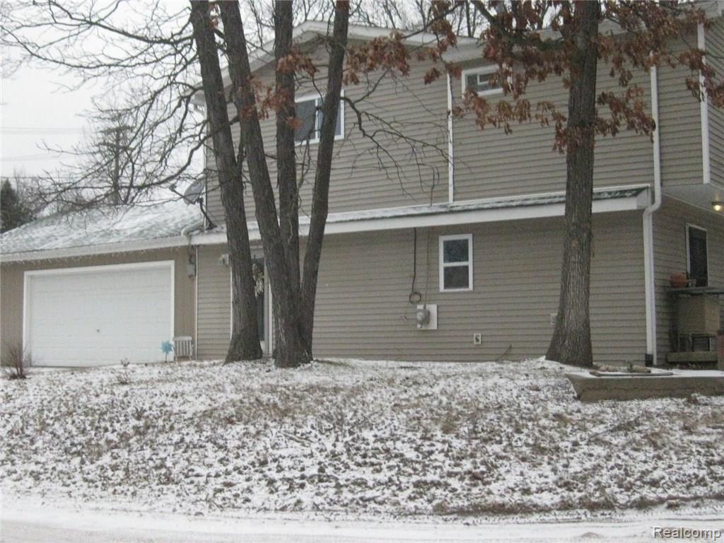 676 North Conklin Road Lake Orion, MI 48362 - Photo 1 of 39 Great family home-4 bdrms-2 full bths