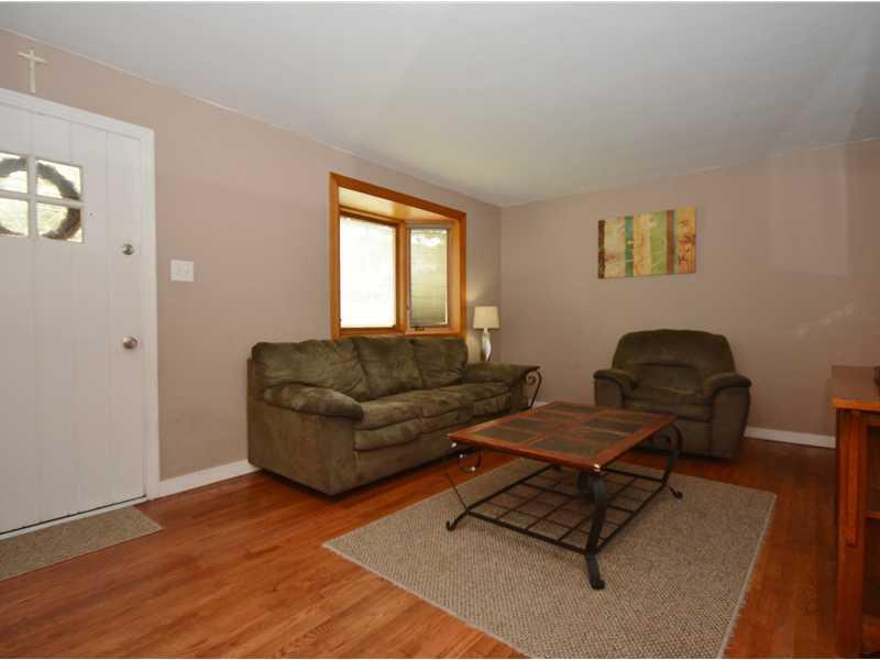 1239 Silver Lane McKees Rocks, PA 15136 - Photo 10 of 25 Living Room.