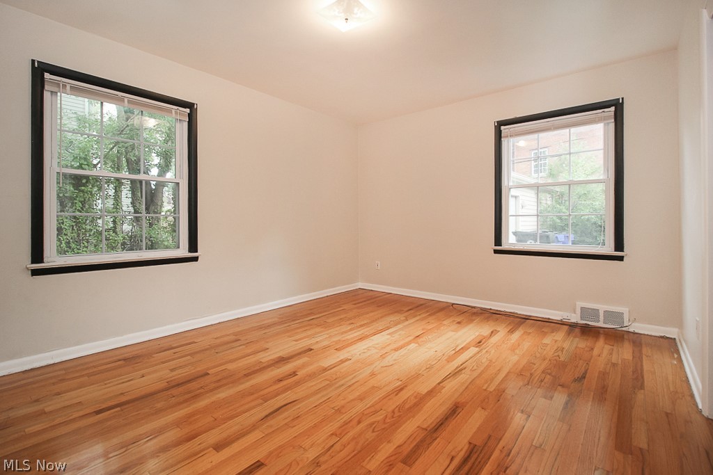 2840 Ludlow Road Cleveland, OH 44120 - Photo 14 of 30