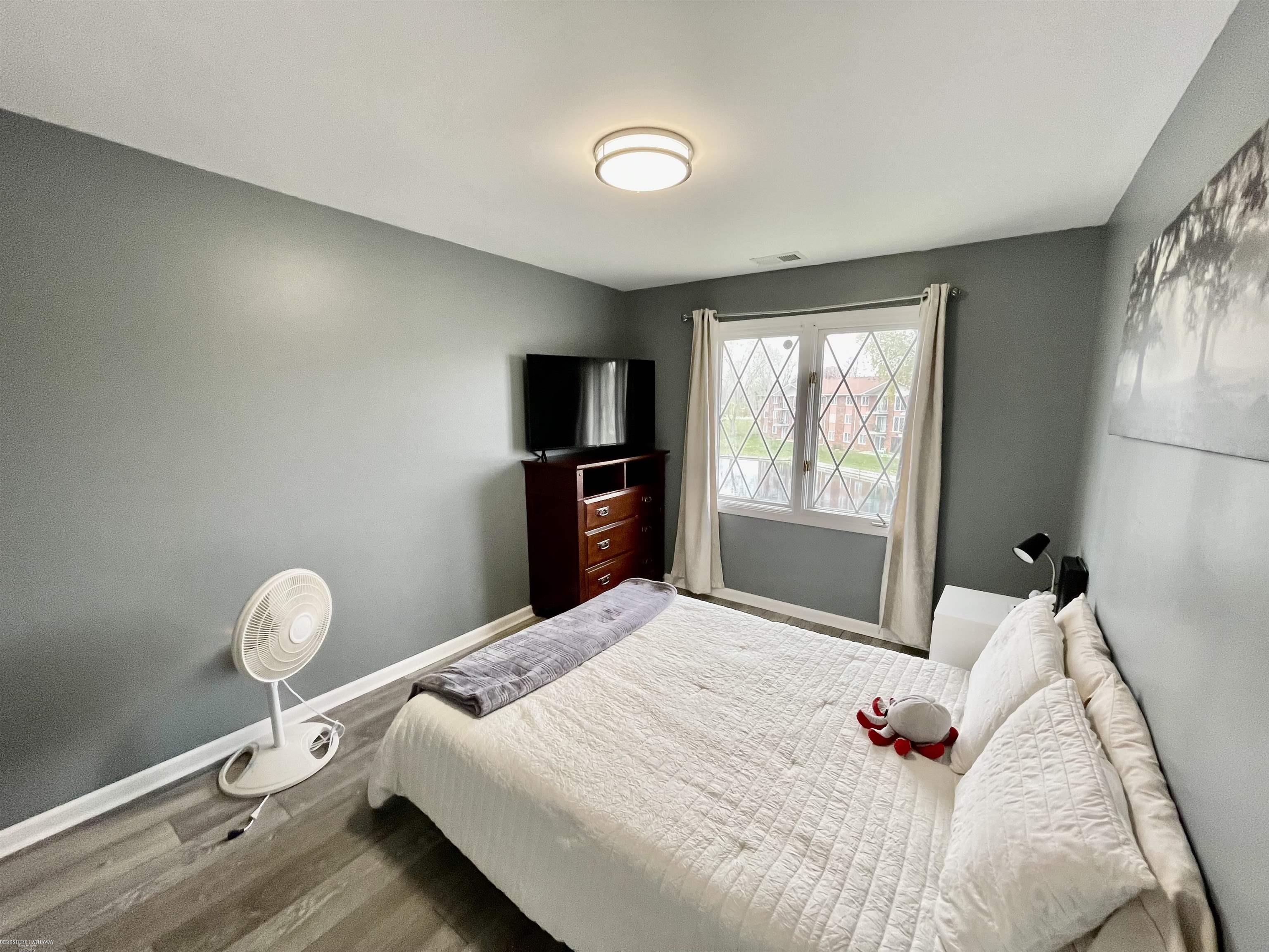 54795 Shelby Road Utica, MI 48316 - Photo 11 of 21 Master Bedroom
