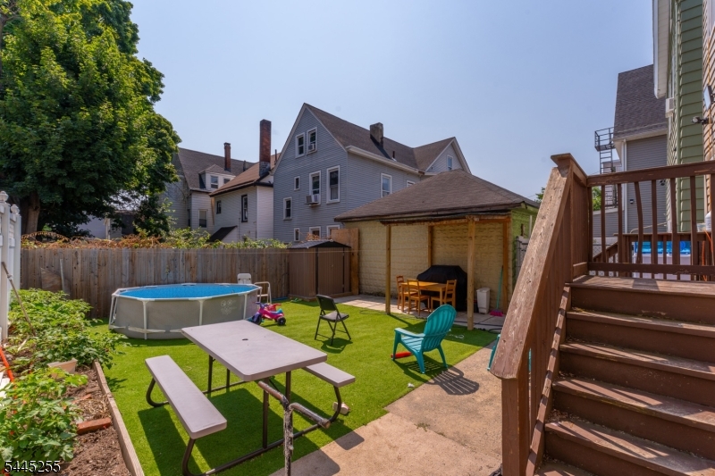 183 Graham Avenue Paterson, NJ 07501 - Photo 30 of 32