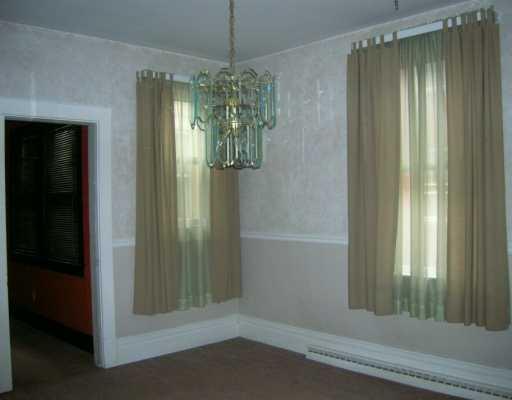 1507 State Avenue Coraopolis, PA 15108 - Photo 4 of 8 Dining Room.