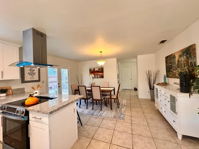 $525,000 | 305 Union Street, Roseville, CA 95678