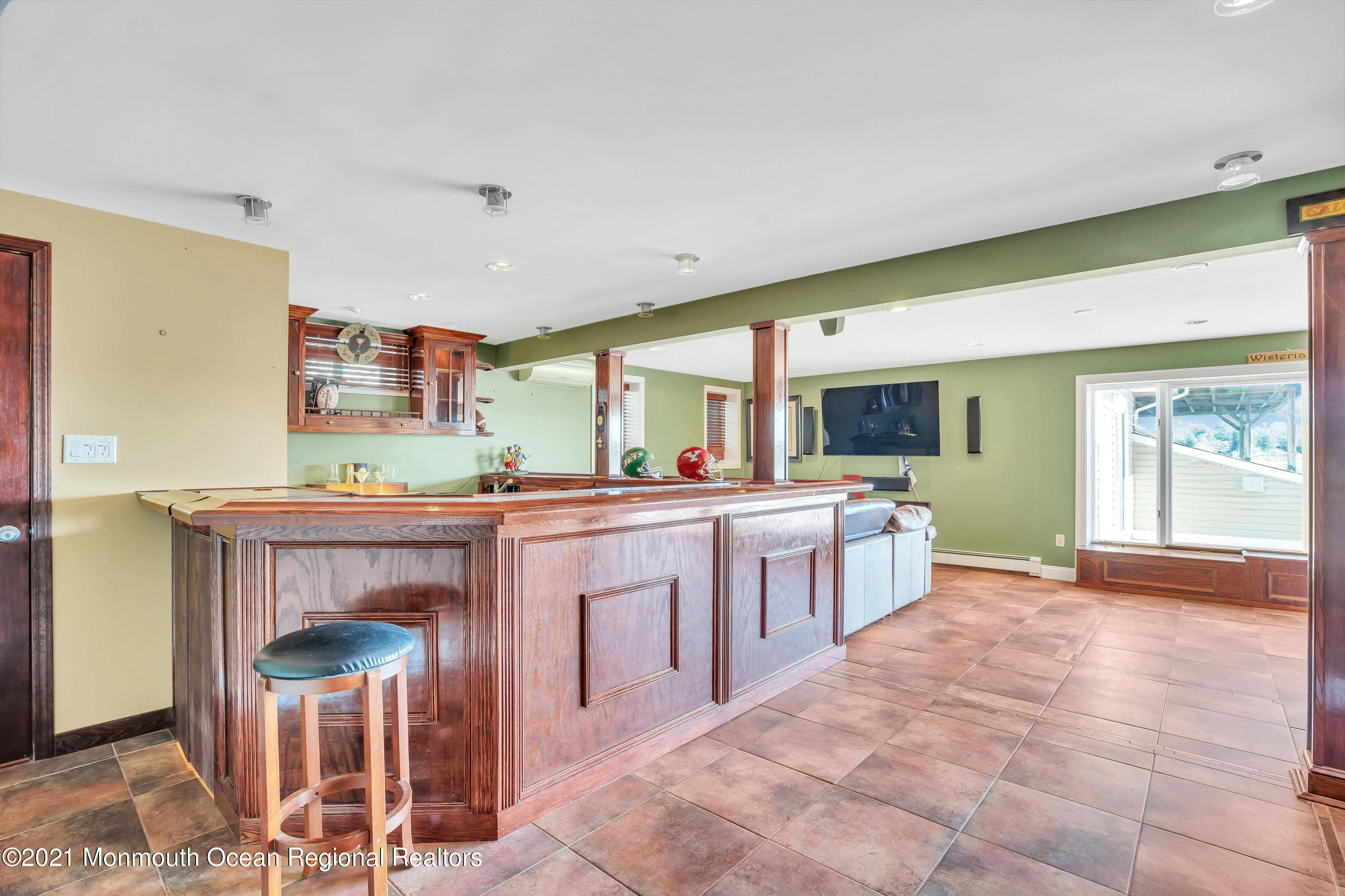 139 Riverside Drive North Brick, NJ 08724 - Photo 47 of 67 a large kitchen with a table and chairs