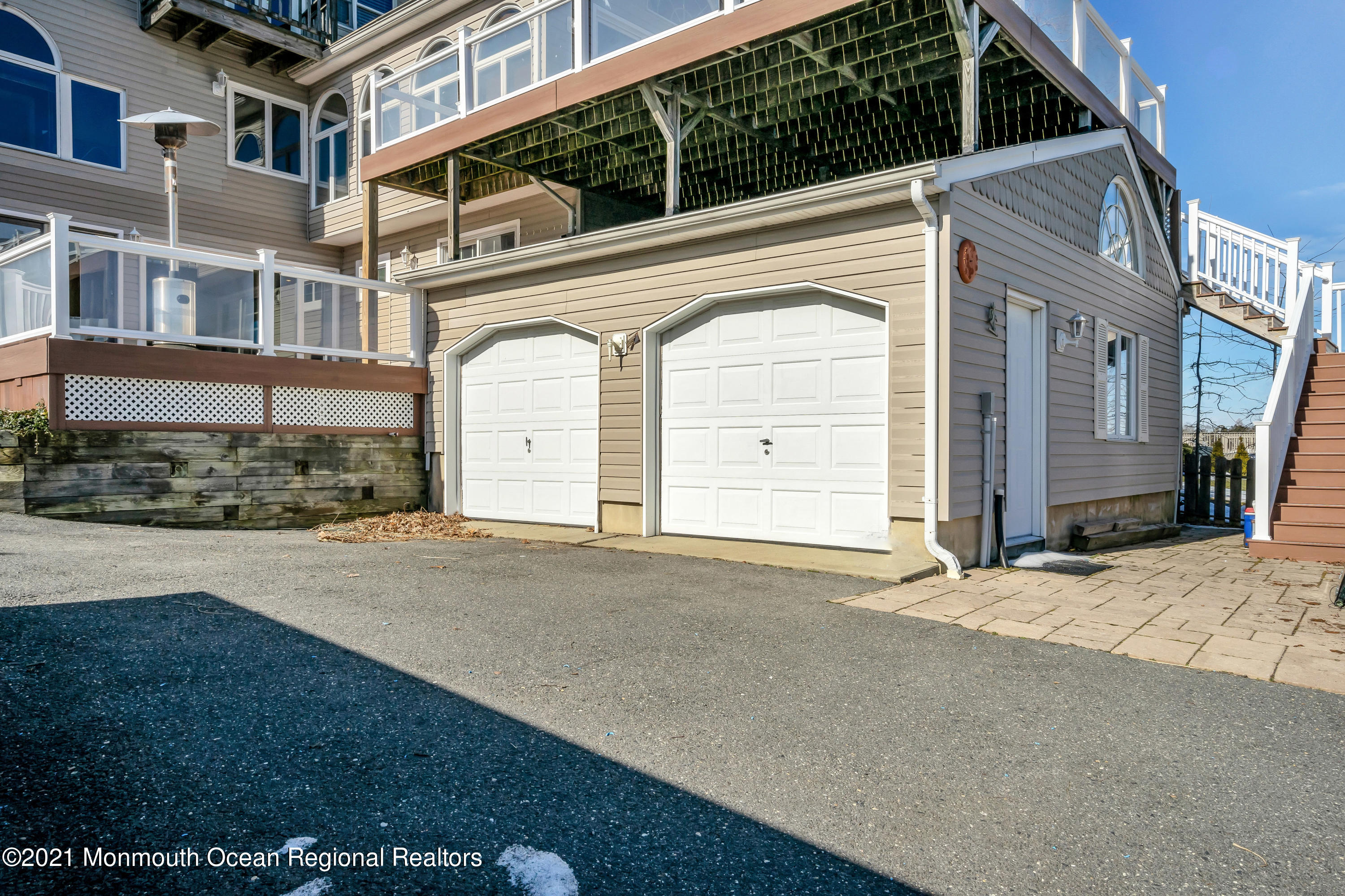 139 Riverside Drive North Brick, NJ 08724 - Photo 9 of 67 a front view of a house with a yard