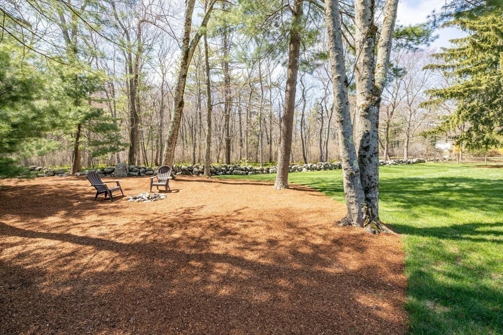 7 Tanglewood Road Walpole, MA 02032 - Photo 38 of 40