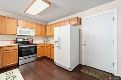 $389,000 | 15555 East 40th Avenue, Unit 110, Denver, CO 80239