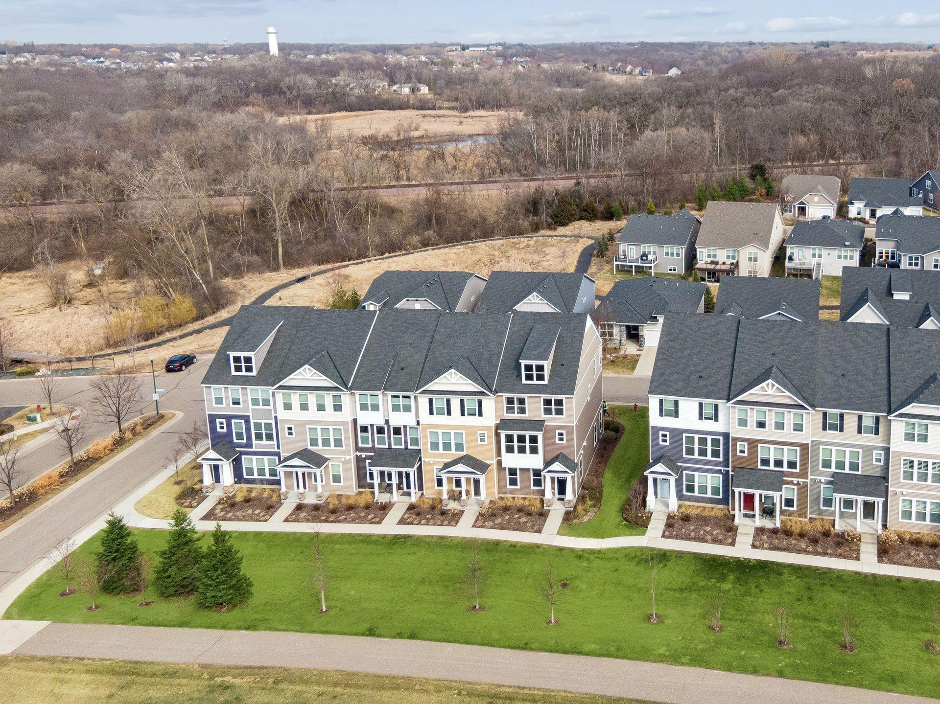 573 Satori Way Chaska, MN 55318 - Photo 2 of 66