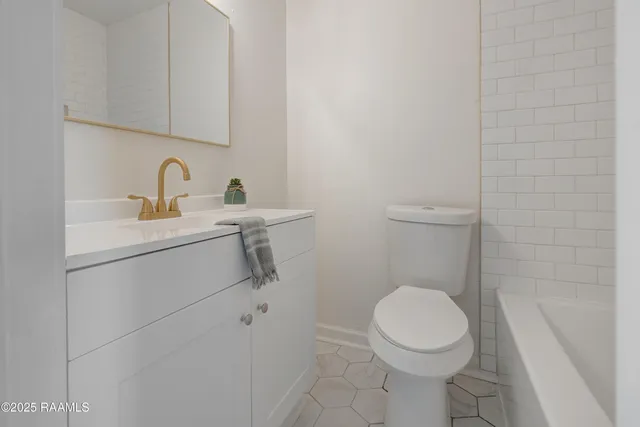 $1,325 | 121 Courtney Drive, Duson, LA 70529