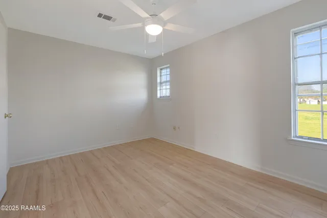 $1,325 | 121 Courtney Drive, Duson, LA 70529