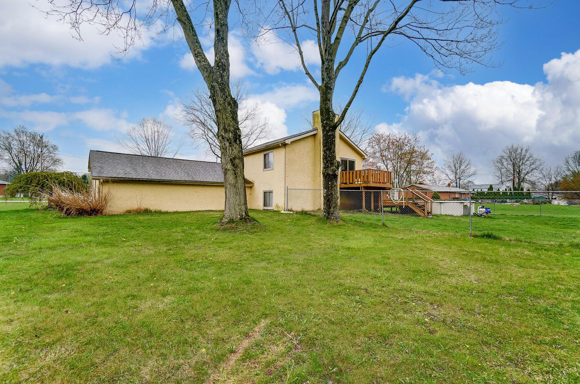6964 Taylor Road Southwest Reynoldsburg, OH 43068 - Photo 2 of 42 Taylor Rd SW Back Yard 2