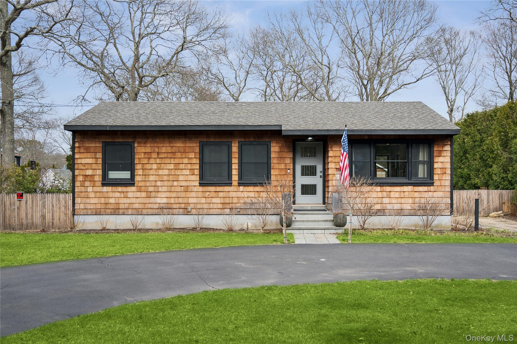 2786 Quogue Riverhead Road East Quogue, NY 11942 - Photo 2 of 21