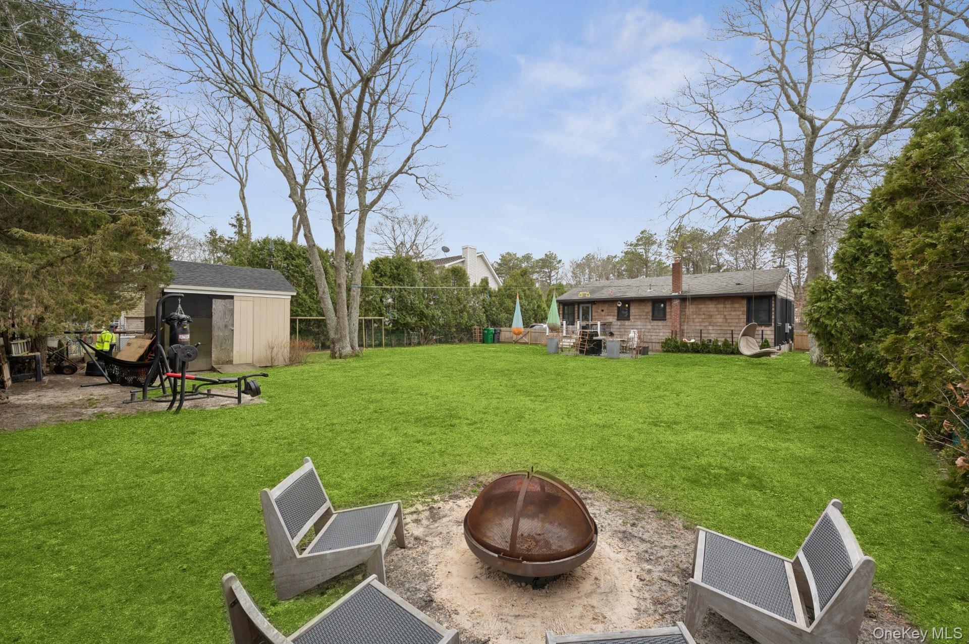 2786 Quogue Riverhead Road East Quogue, NY 11942 - Photo 4 of 21