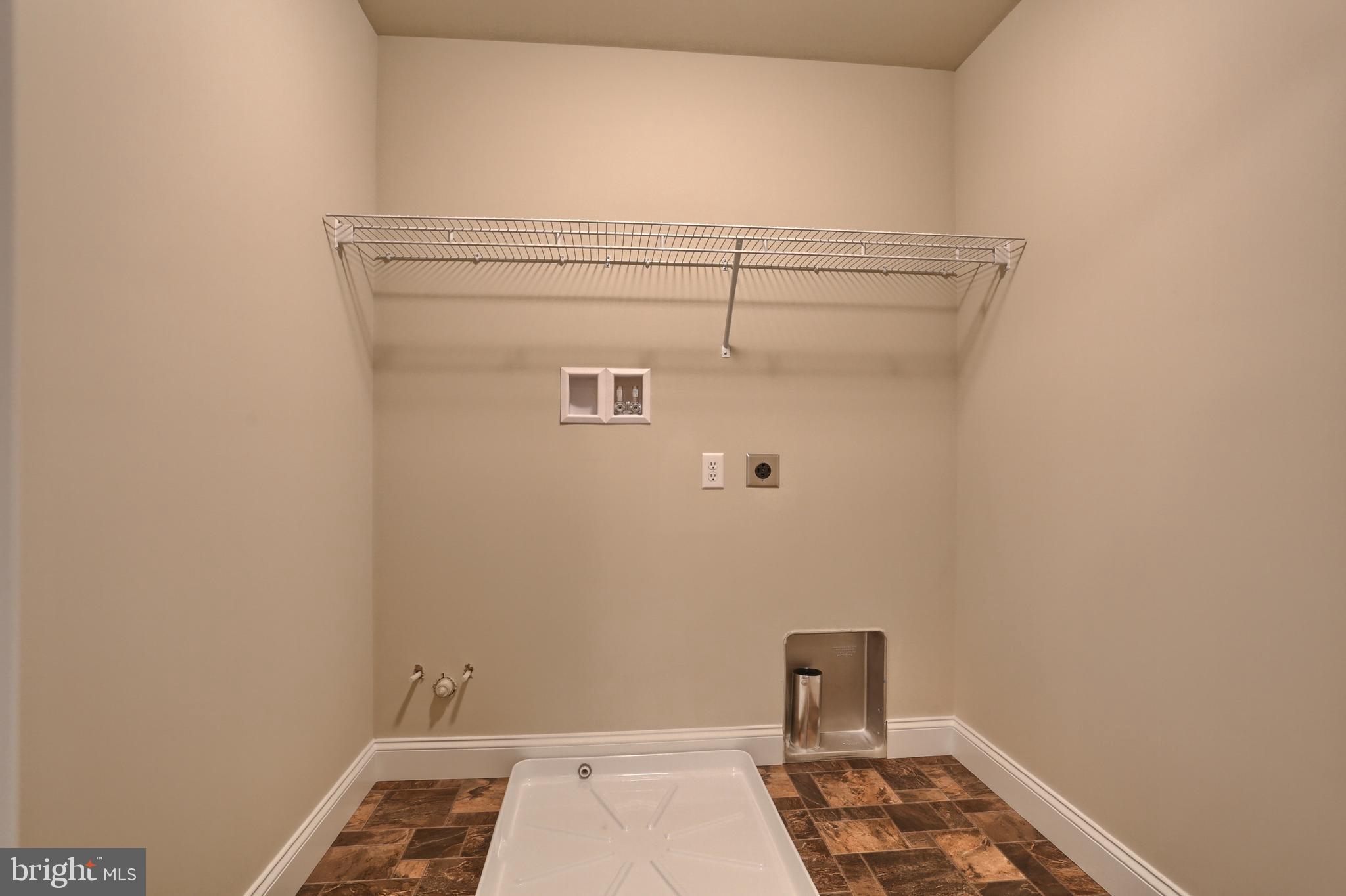 26 Rolling Meadow Road Lebanon, PA 17046 - Photo 20 of 29 a bathroom with a sink and a toilet