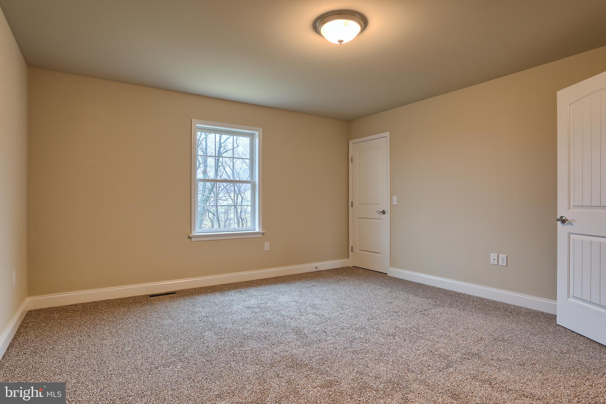 26 Rolling Meadow Road Lebanon, PA 17046 - Photo 21 of 29 an empty room with a window