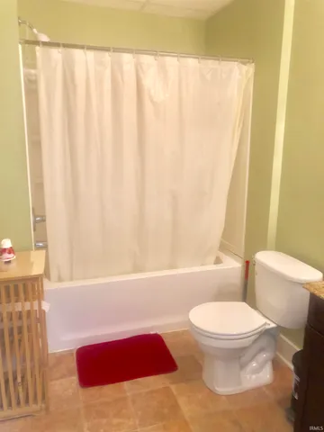 $700 | 423 South Fess Avenue, Unit 5, Bloomington, IN 47401