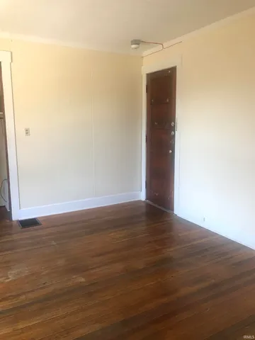 $700 | 423 South Fess Avenue, Unit 5, Bloomington, IN 47401