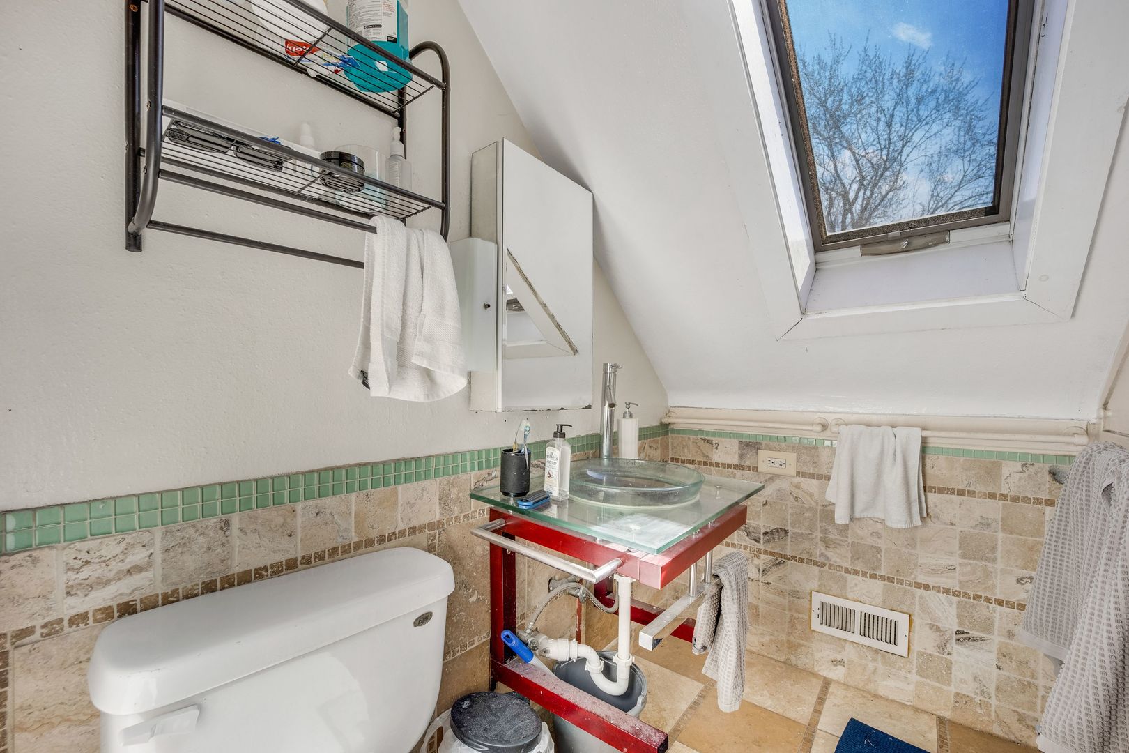 Undisclosed Address Chicago, IL 60657 - Photo 11 of 13