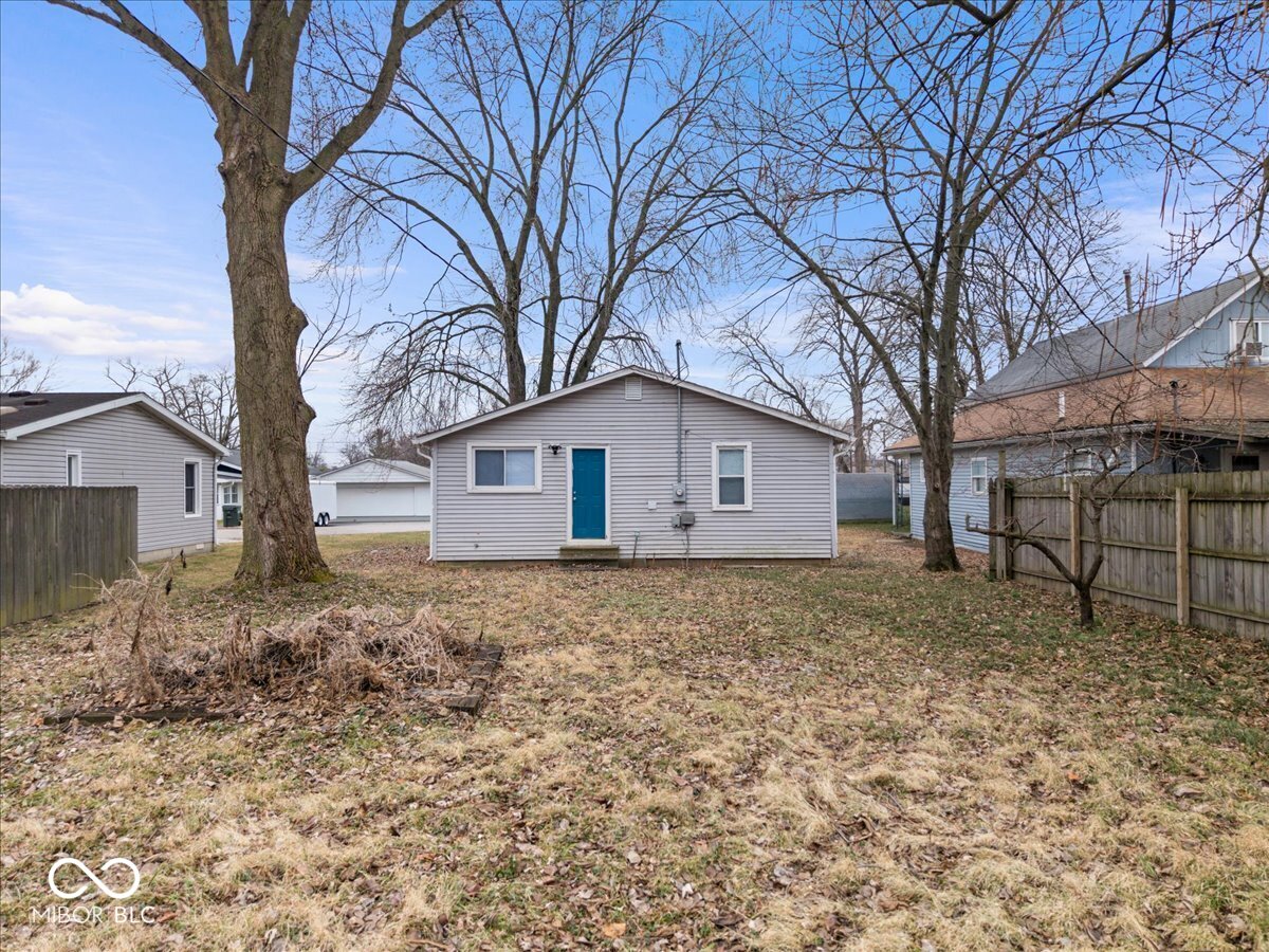 321 Monroe Street Fortville, IN 46040 - Photo 10 of 12