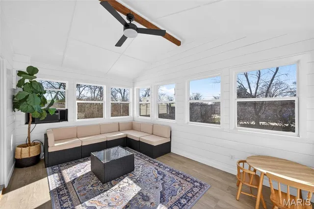 $399,000 | 304 Wembley Lane, Manchester, MO 63021