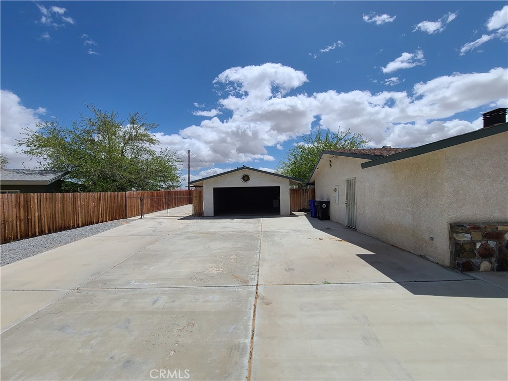 13881 Jicarilla Road Apple Valley, CA 92307 - Photo 25 of 30