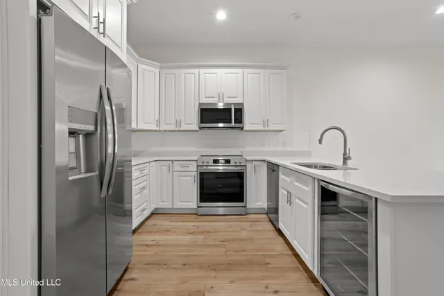 $759,900 | 124 Court Street, Unit 302, Bay St. Louis, MS 39520