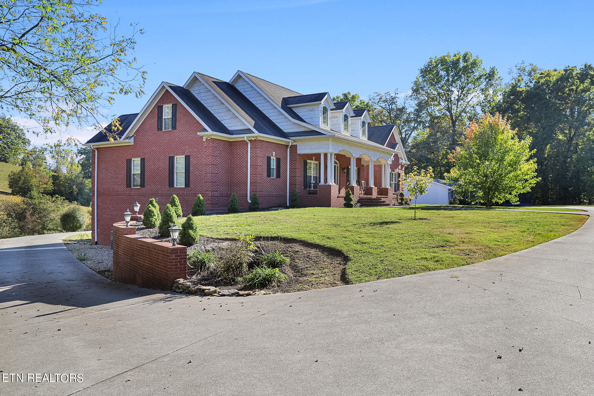 3275 Hotchkiss Valley Road Loudon, TN 37774 - Photo 2 of 59 3275 Hotchkiss Valley Rd-39