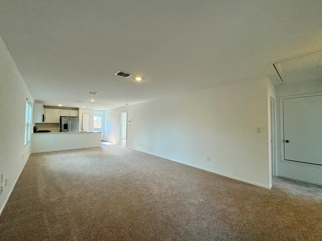 $1,600 | 184 Chapel Beck Drive, Kyle, TX 78640