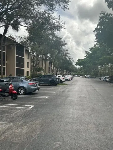 $1,950 | 203 Foxtail Drive, Unit A1, Greenacres, FL 33415