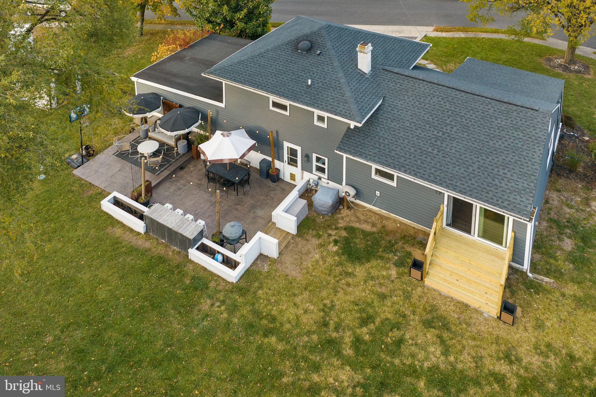 2 Spruce Road Burlington, NJ 08016 - Photo 33 of 34 an aerial view of a house with a yard