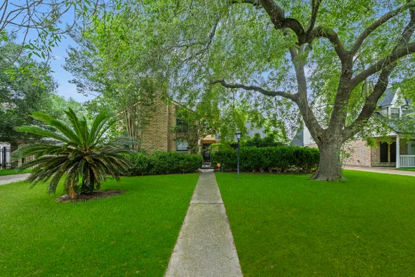 $250,000 | 15239 Corona Del Mar Drive, Houston, TX 77083