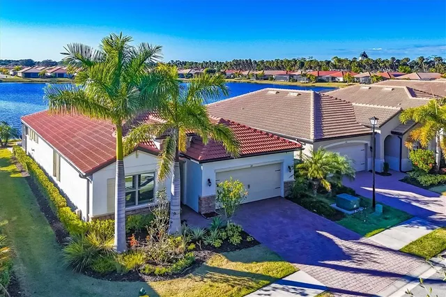 $525,000 | 141 Vinadio Boulevard, Nokomis, FL 34275
