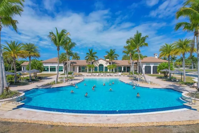 $525,000 | 141 Vinadio Boulevard, Nokomis, FL 34275