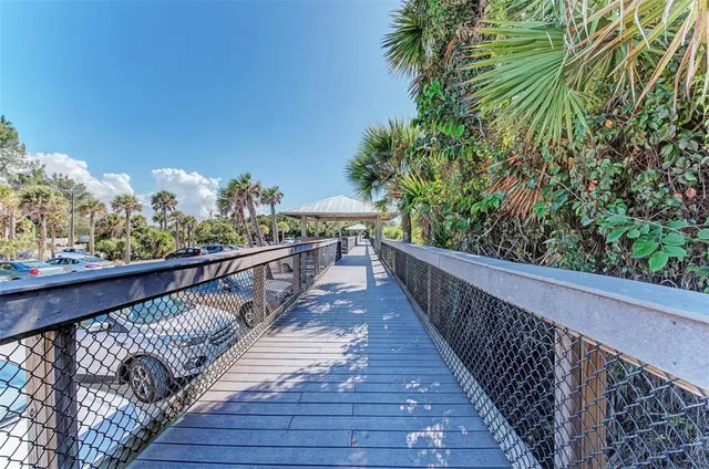 $525,000 | 141 Vinadio Boulevard, Nokomis, FL 34275