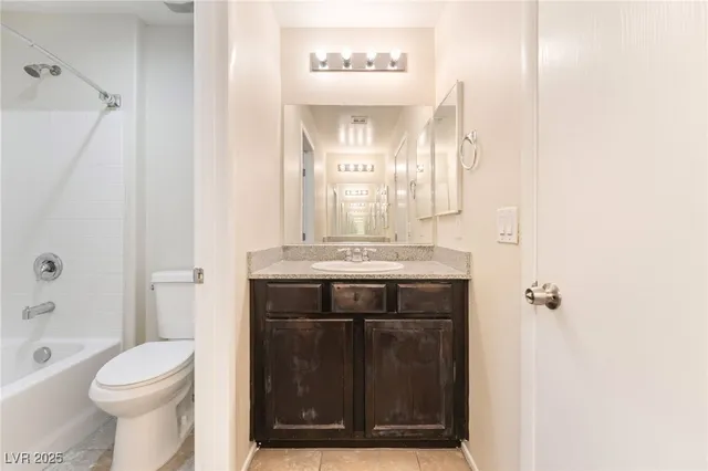 $2,400 | 4016 Juanita May Avenue, North Las Vegas, NV 89032