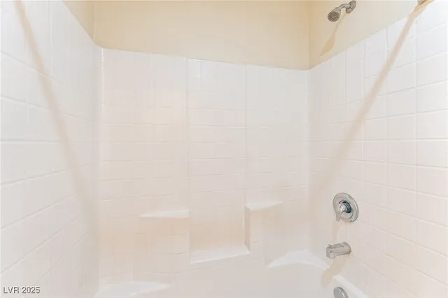 $2,400 | 4016 Juanita May Avenue, North Las Vegas, NV 89032