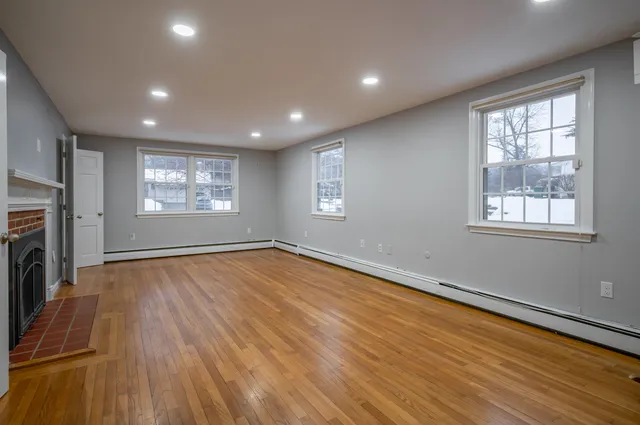 $649,900 | 54 Dunbarton Drive, Nashua, NH 03063