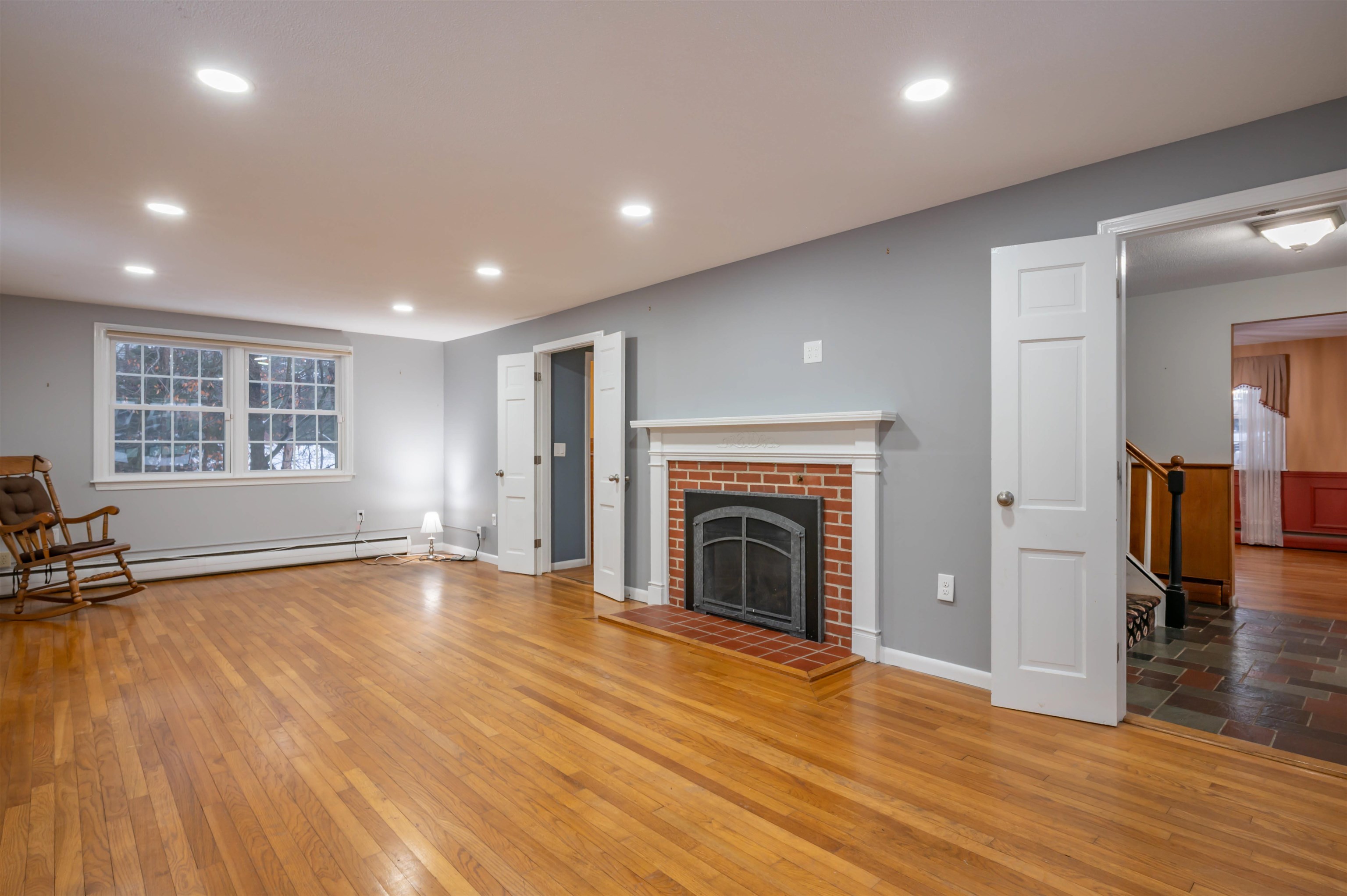 54 Dunbarton Drive Nashua, NH 03063 - Photo 15 of 38