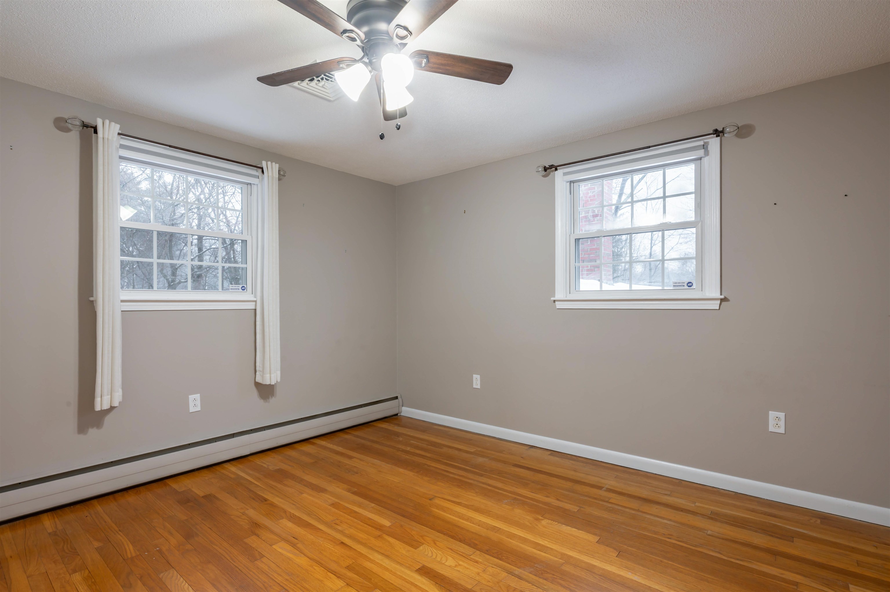 54 Dunbarton Drive Nashua, NH 03063 - Photo 24 of 38