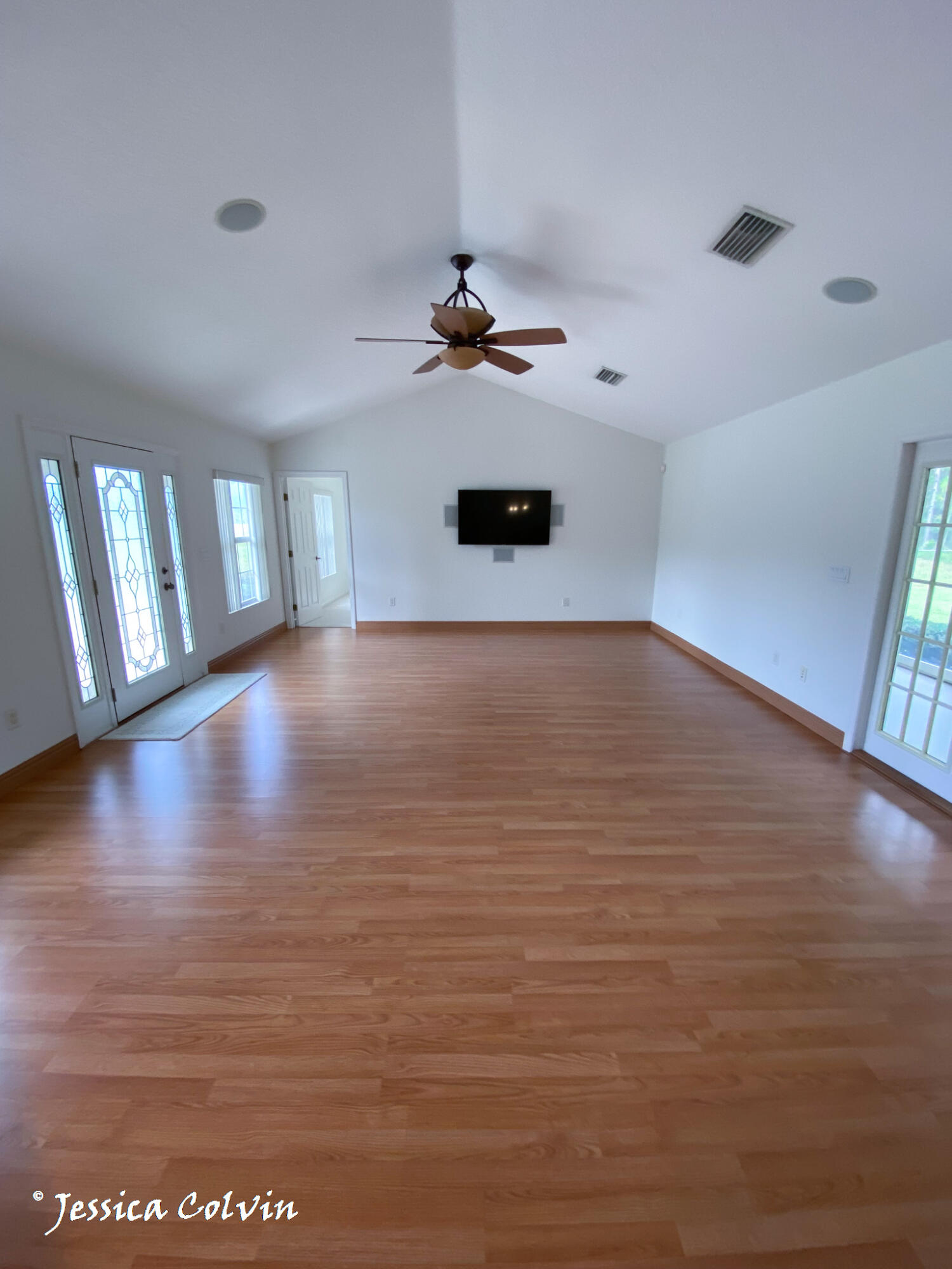 5652 Steel Bridge Road Macclenny, FL 32063 - Photo 16 of 27 Living Room Vacant