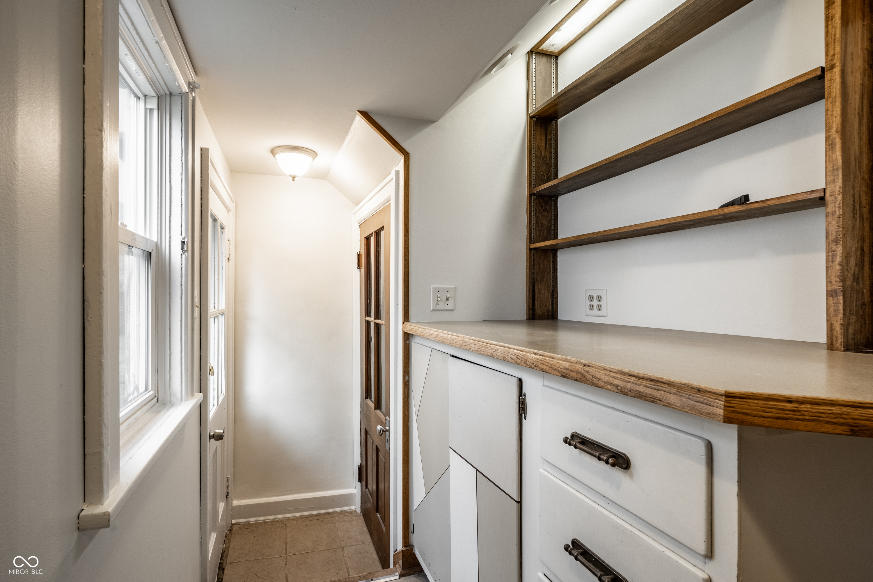 640 Berkley Road Indianapolis, IN 46208 - Photo 13 of 36