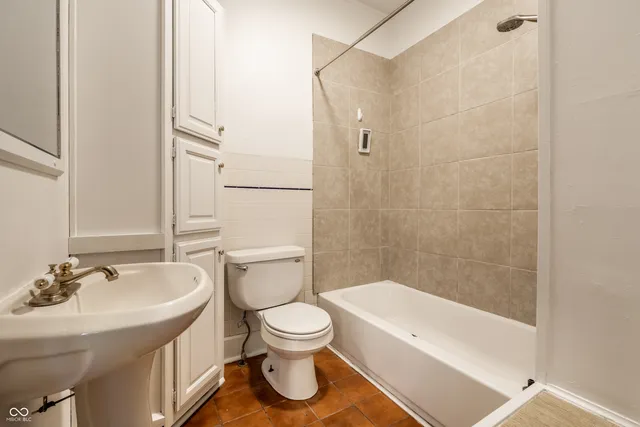 $3,250 | 640 Berkley Road, Indianapolis, IN 46208