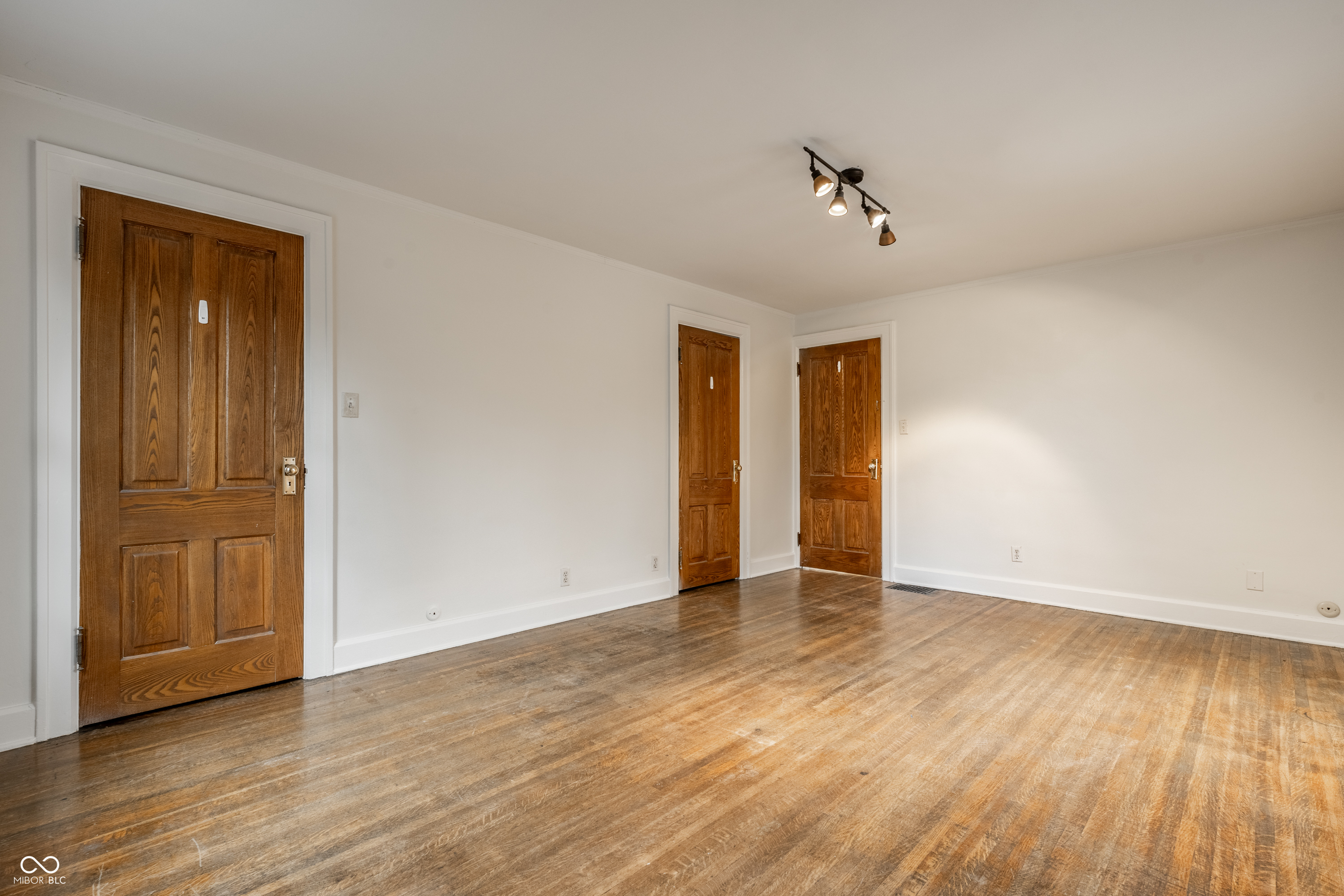 640 Berkley Road Indianapolis, IN 46208 - Photo 19 of 36