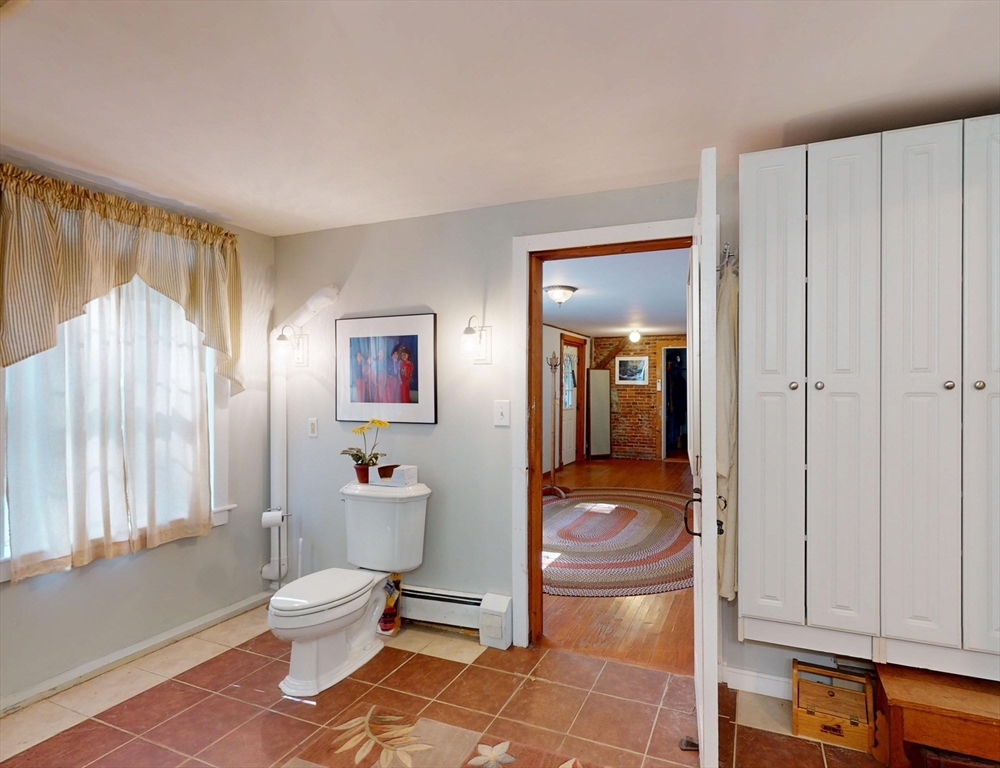 181 Main Street Northfield, MA 01360 - Photo 8 of 39