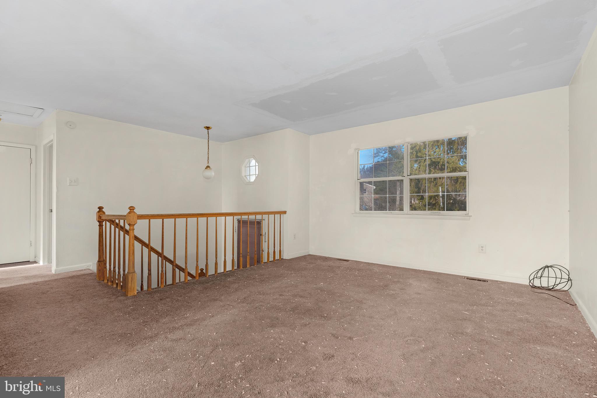 1011 Chapel Road New Windsor, MD 21776 - Photo 4 of 25 Gallery Image 4