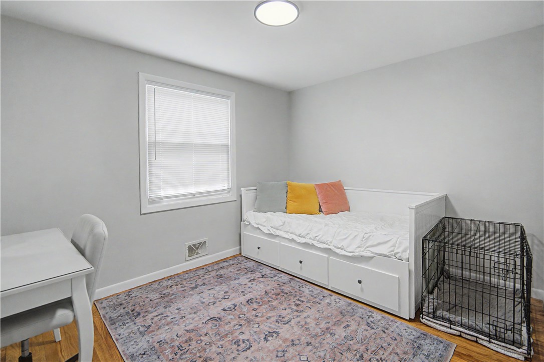 162 Larchmont Road Warwick, RI 02886 - Photo 21 of 36
