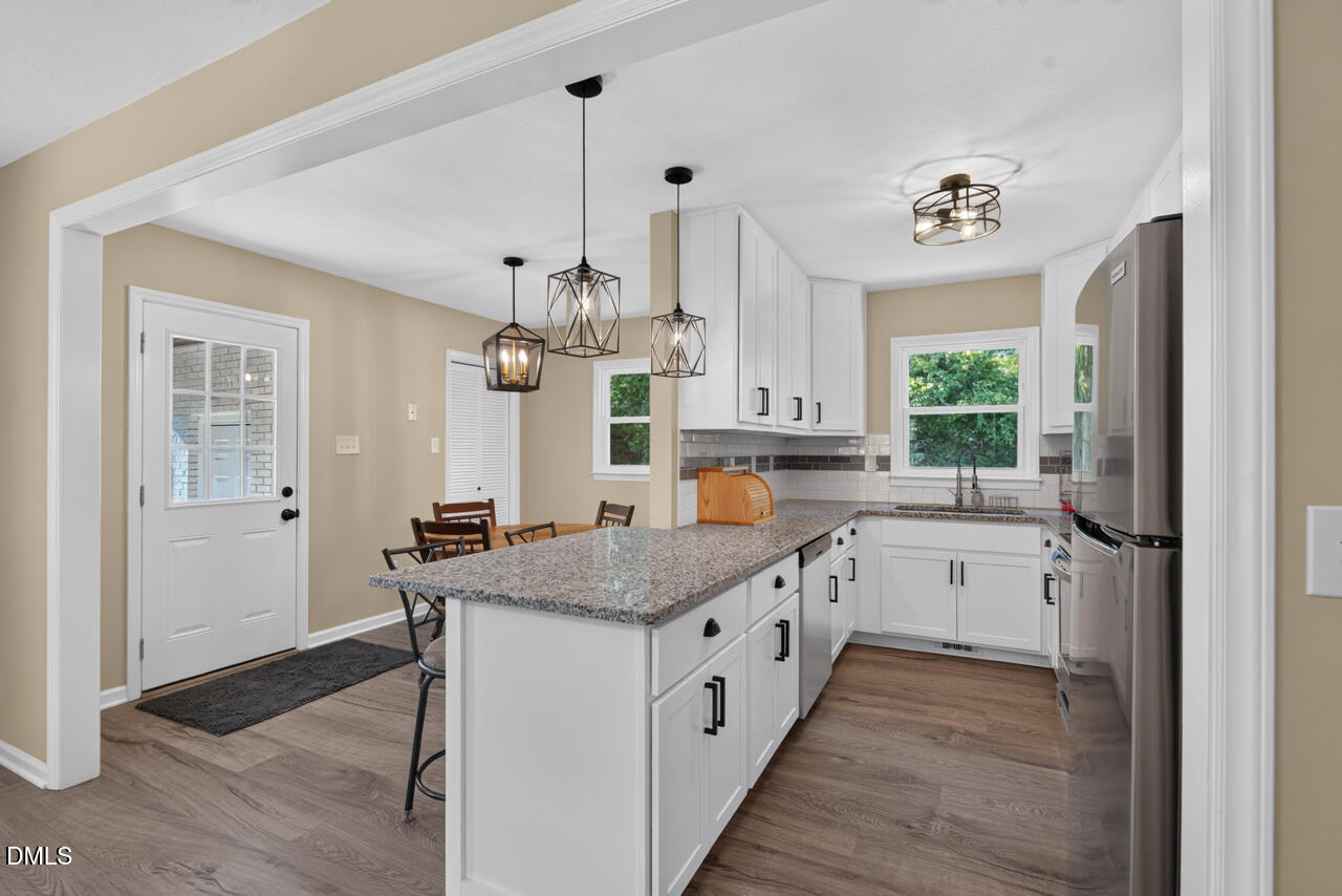 539 Riddle Avenue Hillsborough, NC 27278 - Photo 8 of 23 21